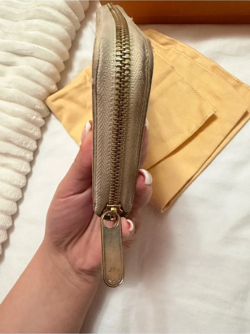 Louis Vuitton authentic louis